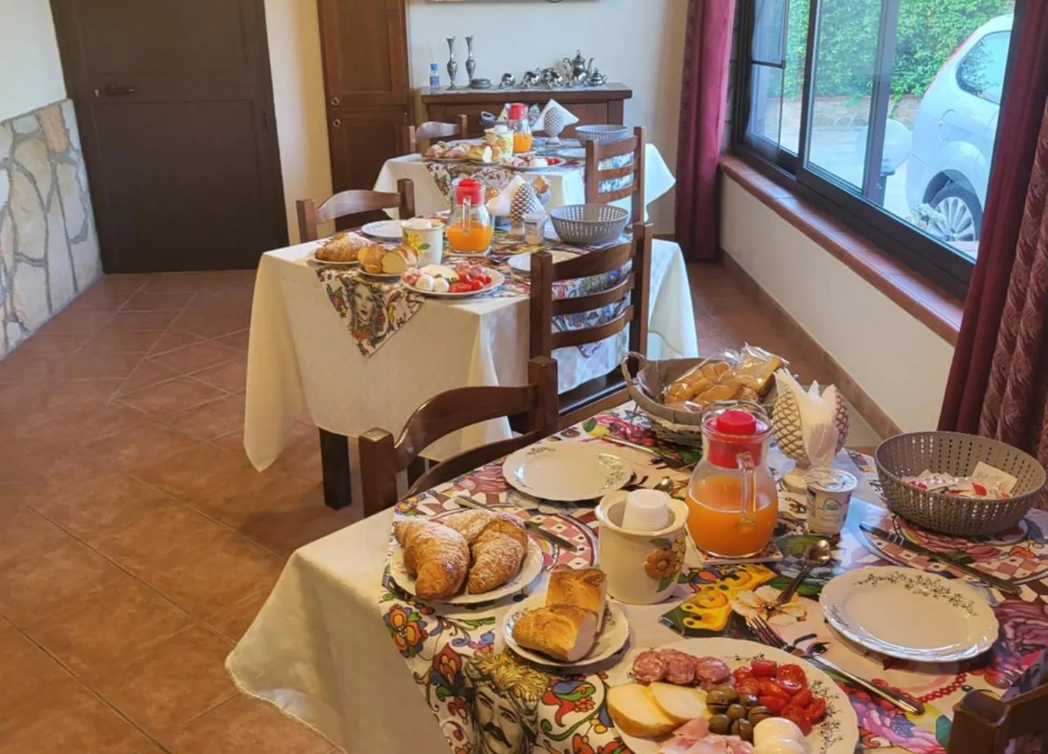 Villa enza Cinisi 0*,  Italia