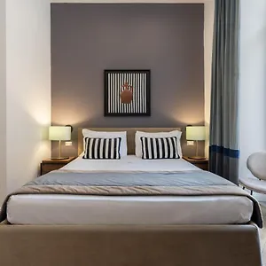 https://grand-tour-bb.hotels-amalfi.com
